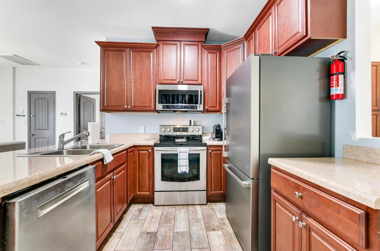 Cozy Charmer In Town Savannah Ngoại thất bức ảnh