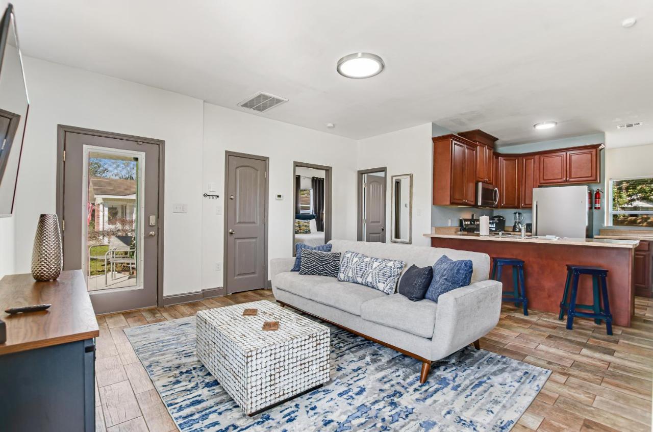 Cozy Charmer In Town Savannah Ngoại thất bức ảnh