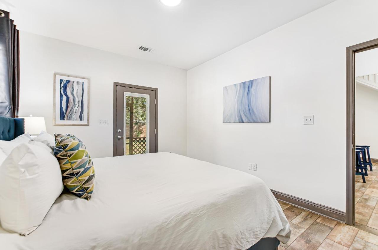 Cozy Charmer In Town Savannah Ngoại thất bức ảnh
