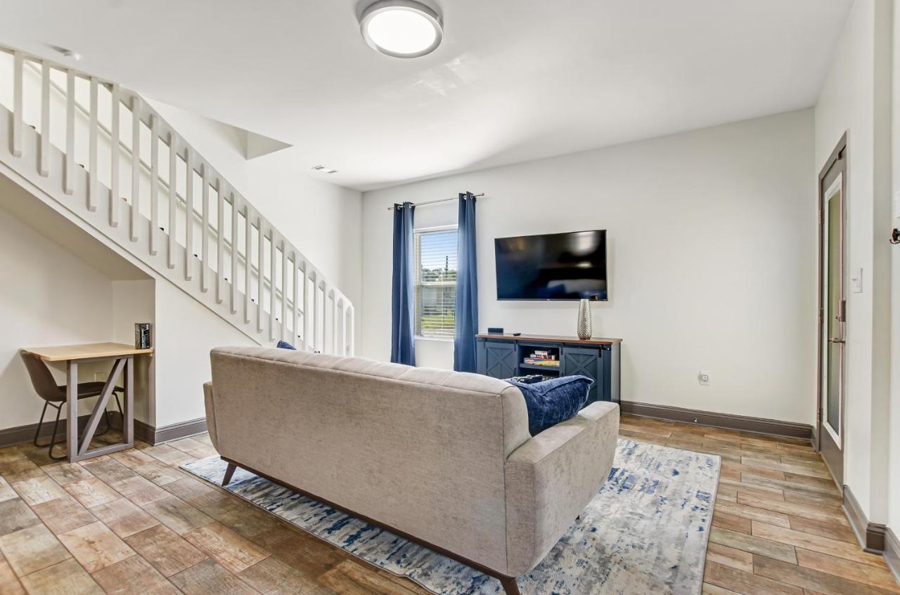 Cozy Charmer In Town Savannah Ngoại thất bức ảnh