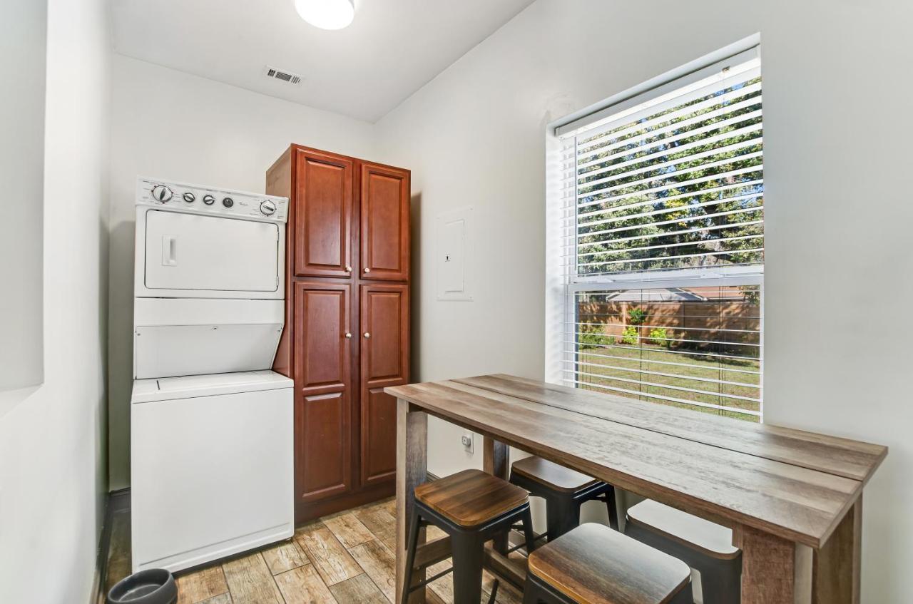 Cozy Charmer In Town Savannah Ngoại thất bức ảnh